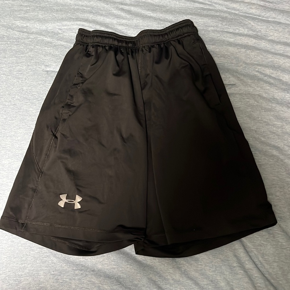 Boys Underarmour Loose Fit Atheltic Shorts